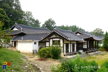 강릉 만성 고택 내부 전경