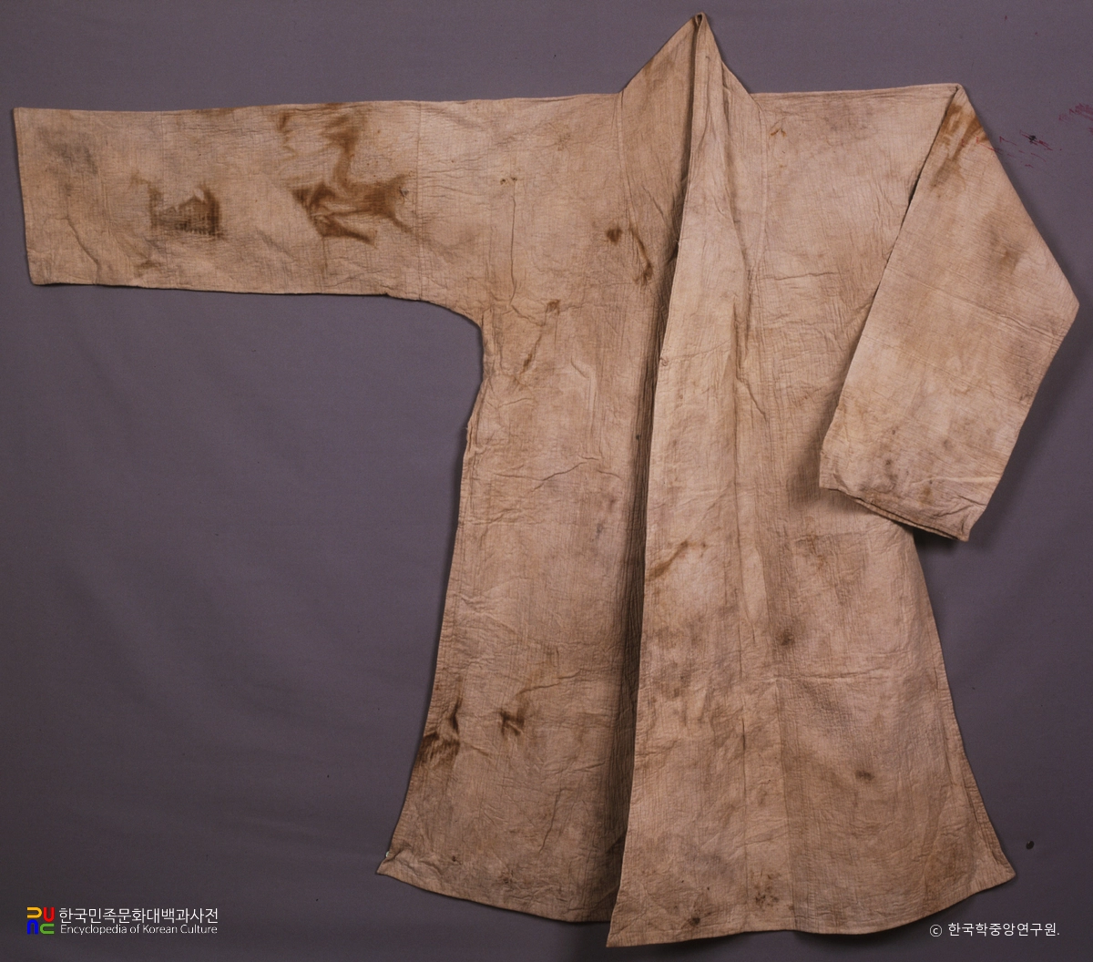 고대 박물관 소장 홍진종 의복