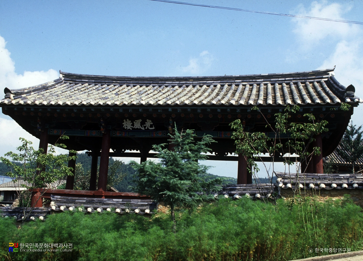 군위 의흥향교 광풍루 정측면