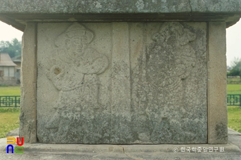 예천 개심사지 오층석탑 기단 팔부중상