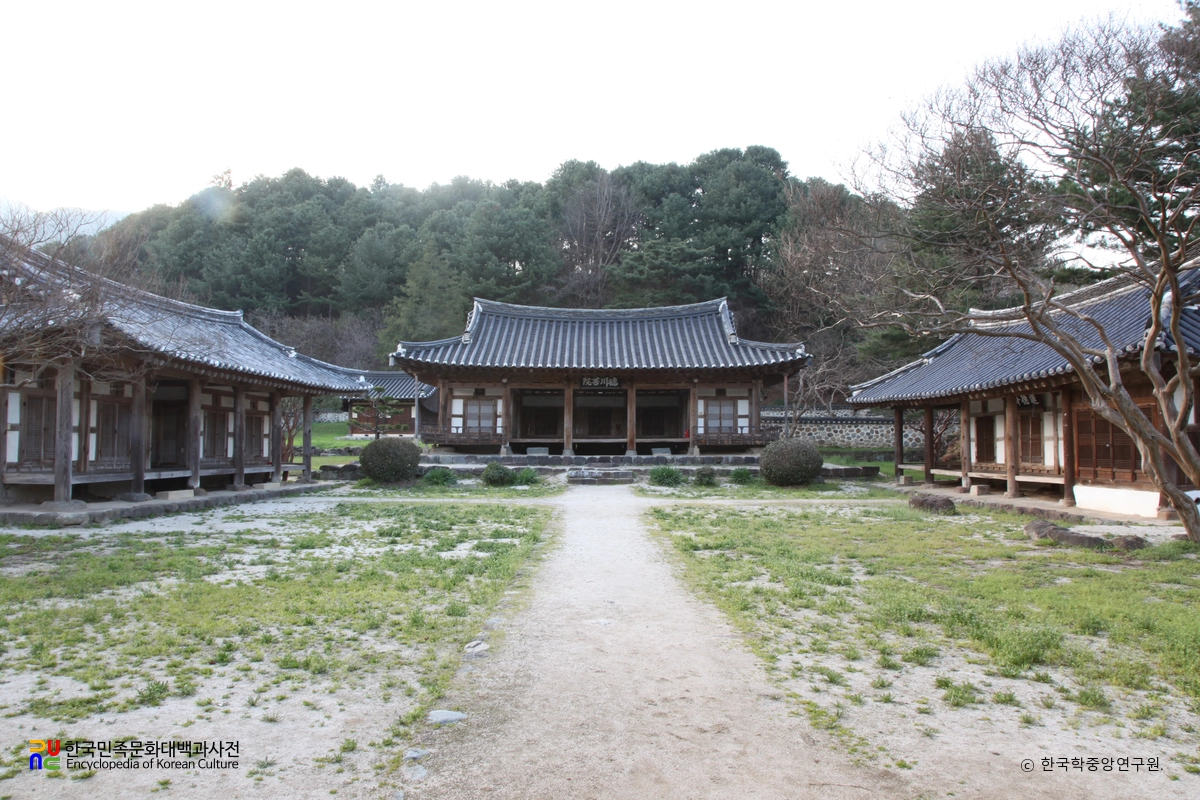 산청 덕천서원 전경