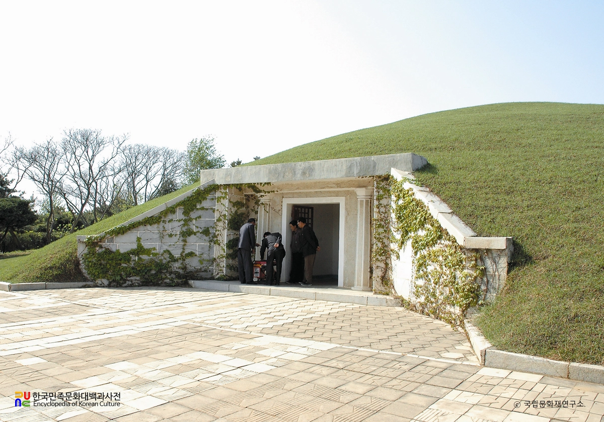 대안 덕흥리 벽화 고분