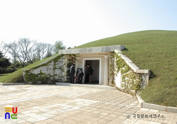 강서 덕흥리 해외 슬롯 머신무덤 입구 정측면