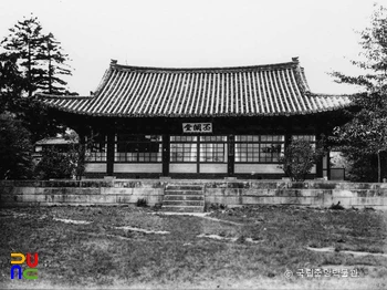 서울 성균관 비천당 정면