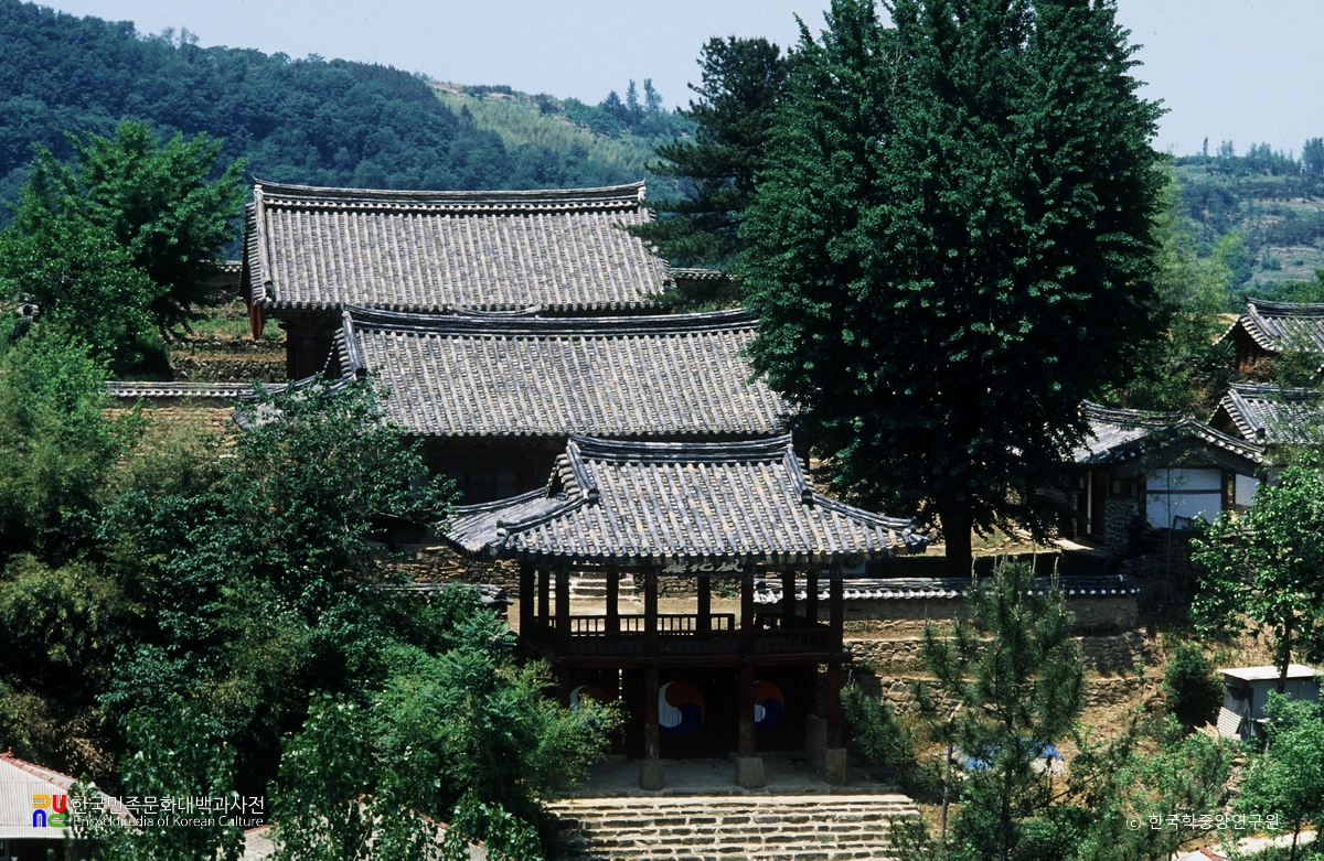 합천 삼가향교 전경