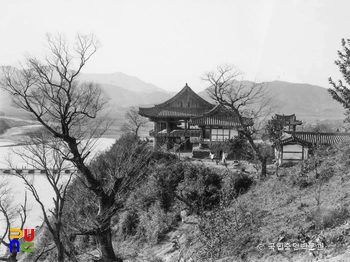 밀양 영남루 전경