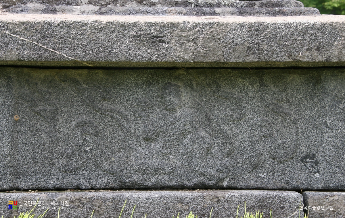 양양 진전사지 삼층석탑