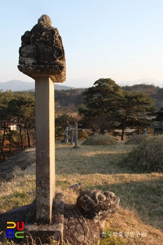 함양 평촌리 옥계 신도비 좌측면