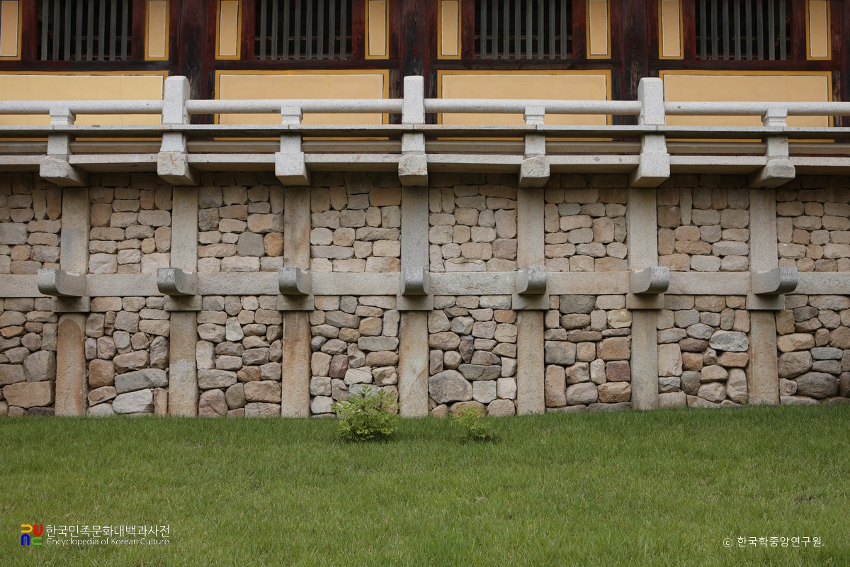 경주 불국사 가구식 석축 중 안양문 좌측 행랑 아래 석축