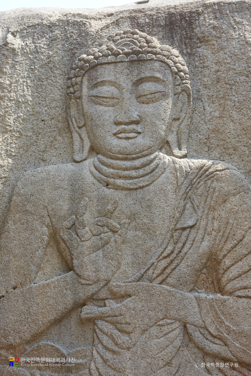 보은 법주사 마애여래의좌상