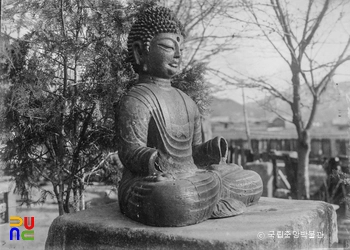 충주 철조여래좌상