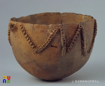 토기 융기문 발