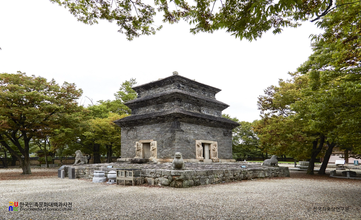 경주 분황사 모전석탑 전경