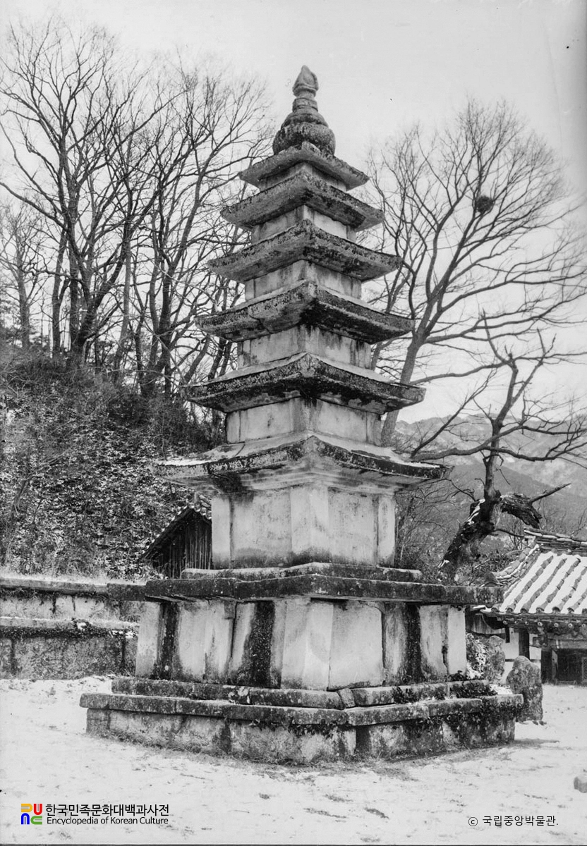 김제 금산사 오층석탑 정측면