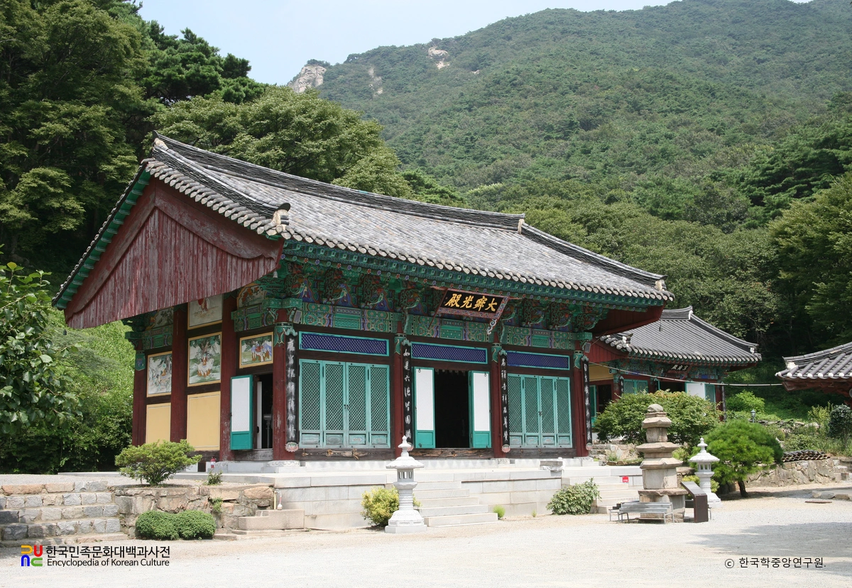 서산 일락사 대적광전 정측면