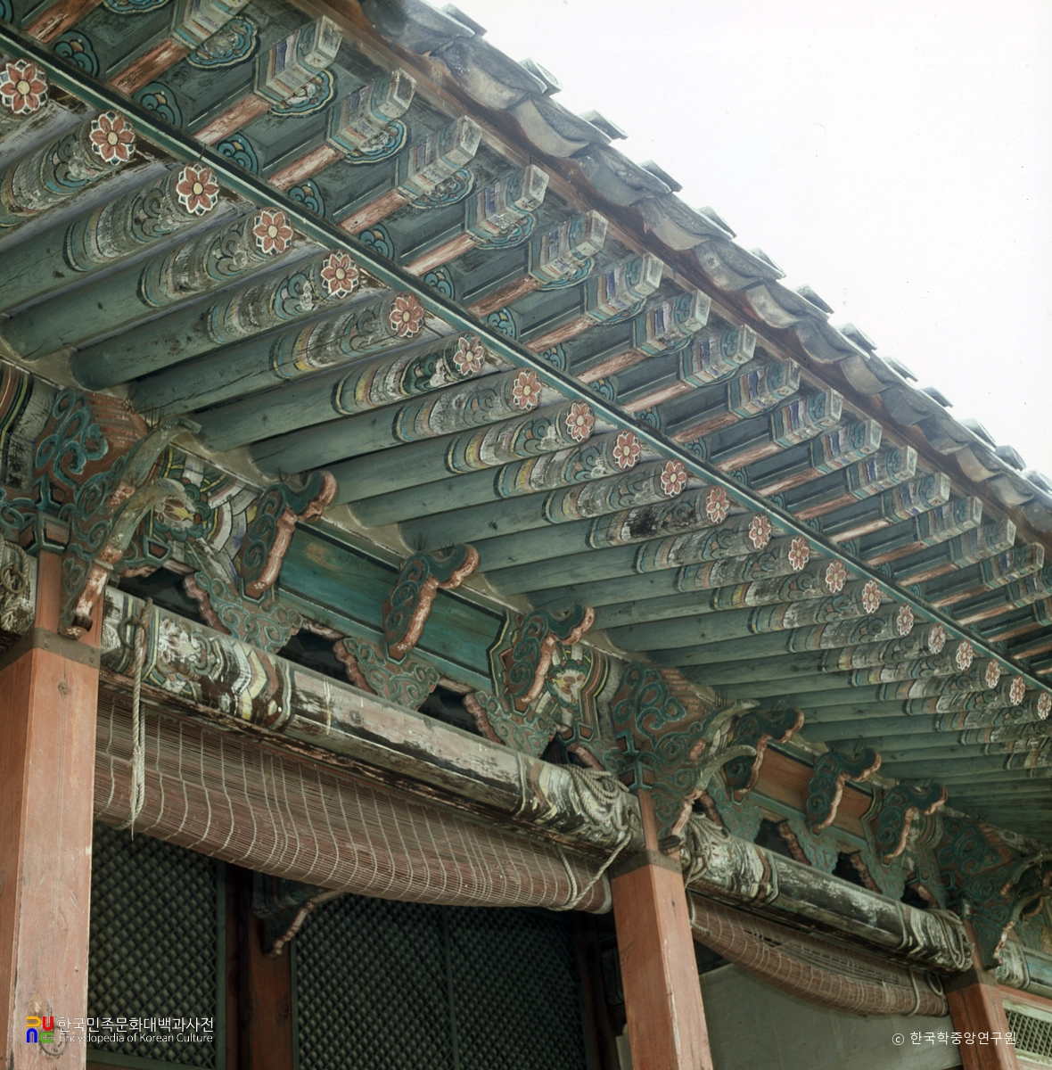 창덕궁 신 선원전의 처마