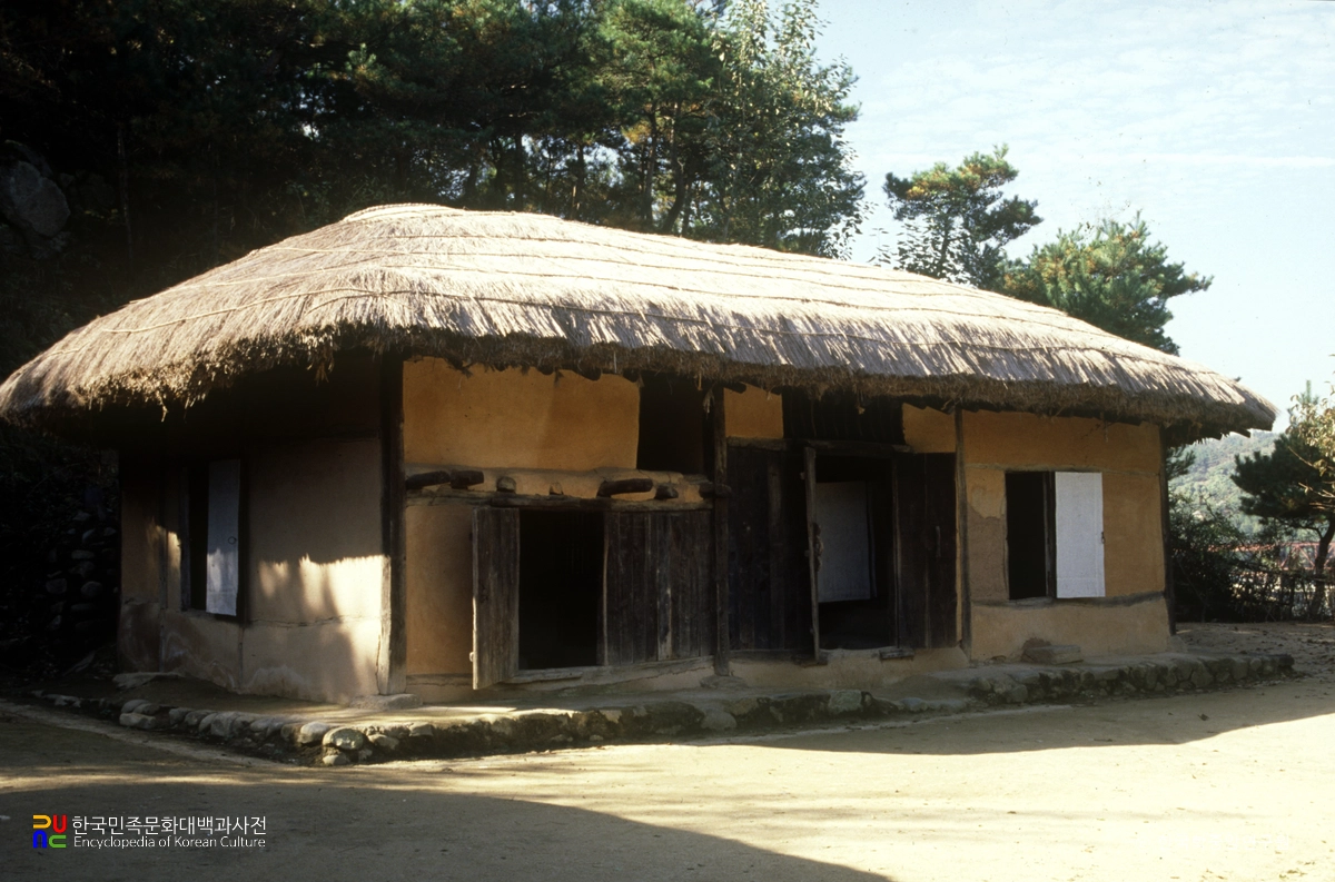 안동 의촌동 초가 도투마리집