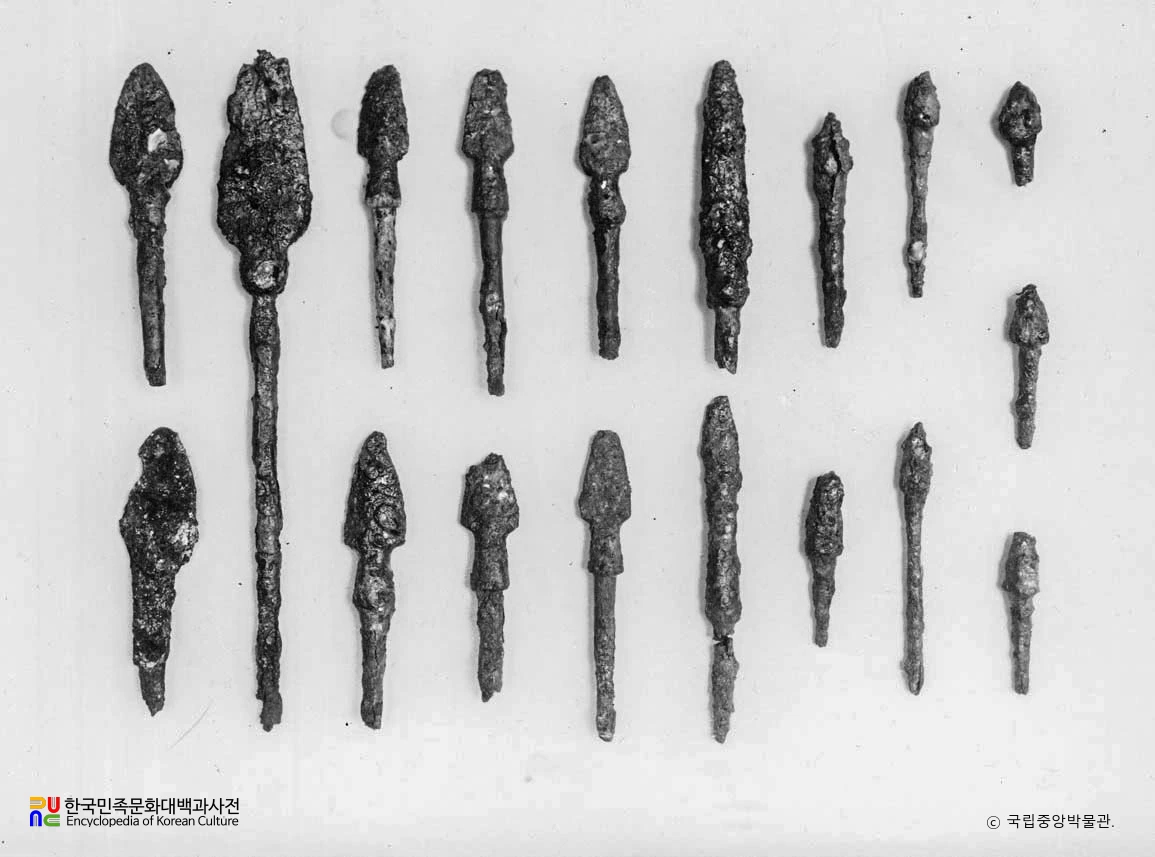 경북 경주 충효동 제5호분 철촉