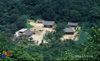 각연사 전경