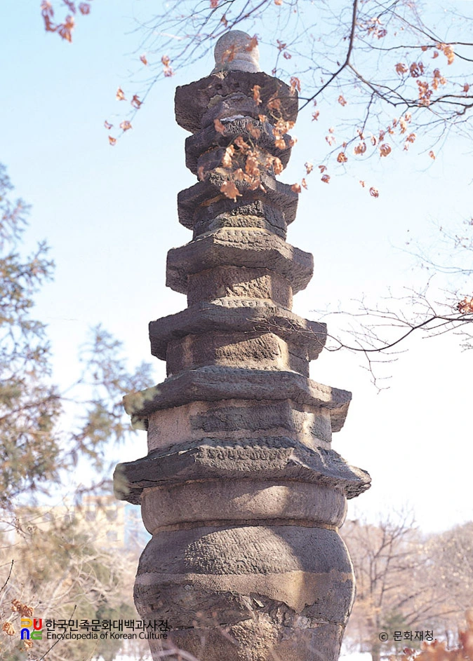 창경궁 팔각칠층석탑의 탑신