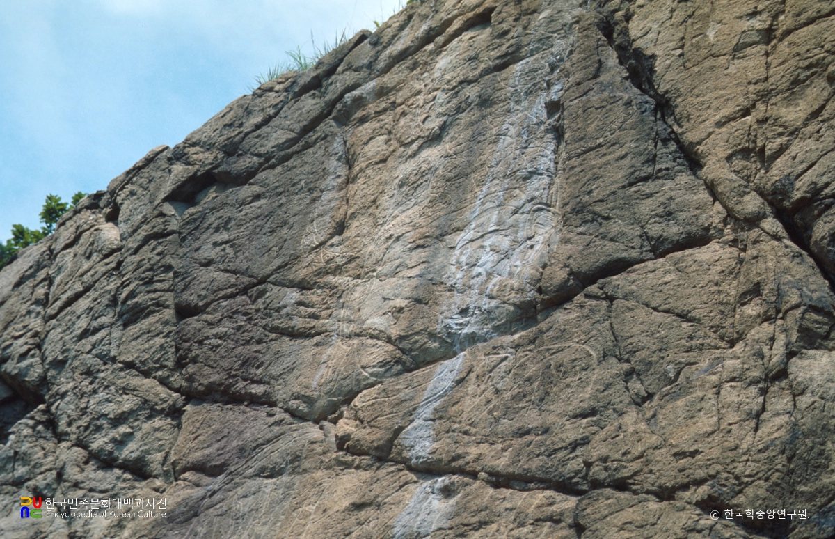 시흥 소래산 마애보살입상