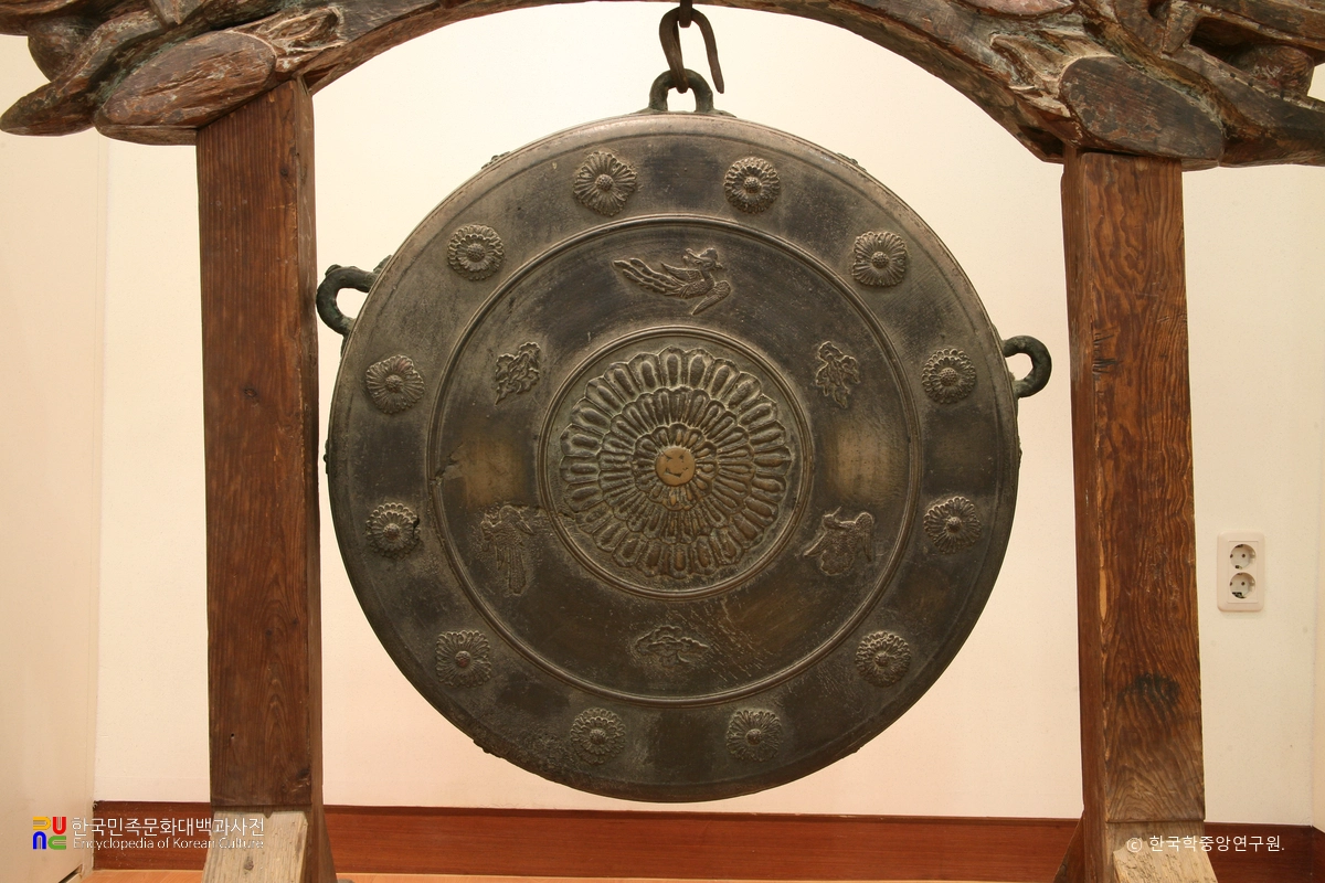 영천 은해사 청동북 및 북걸이