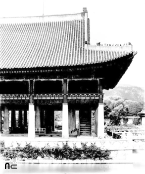 서울 경복궁 경회루 정면 좌측 부분