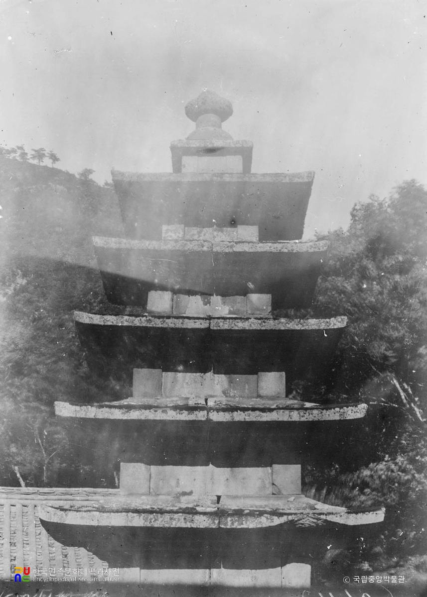 부여 무량사 오층석탑 탑신부