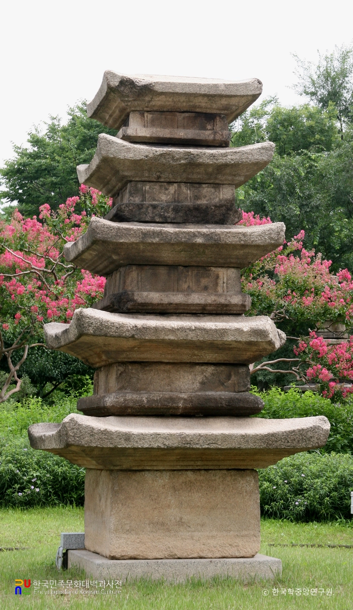 서울 홍제동 오층석탑
