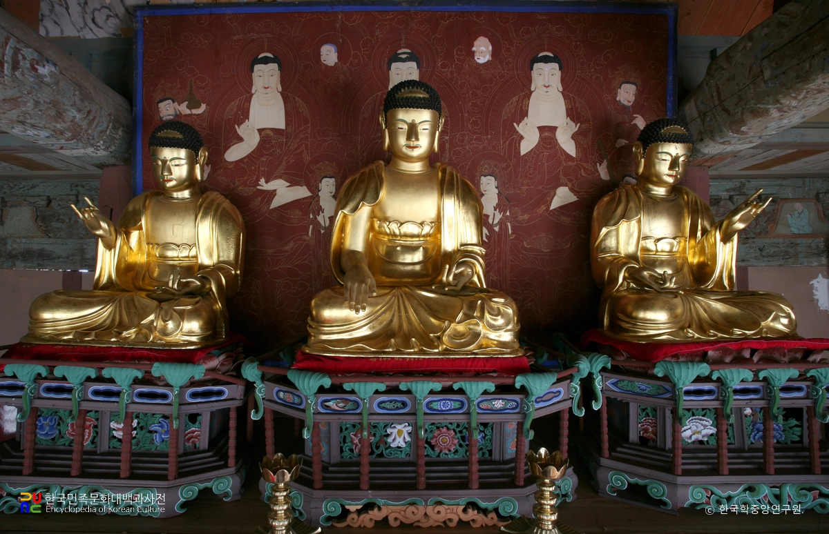 해남 서동사 목조 석가여래삼불 좌상