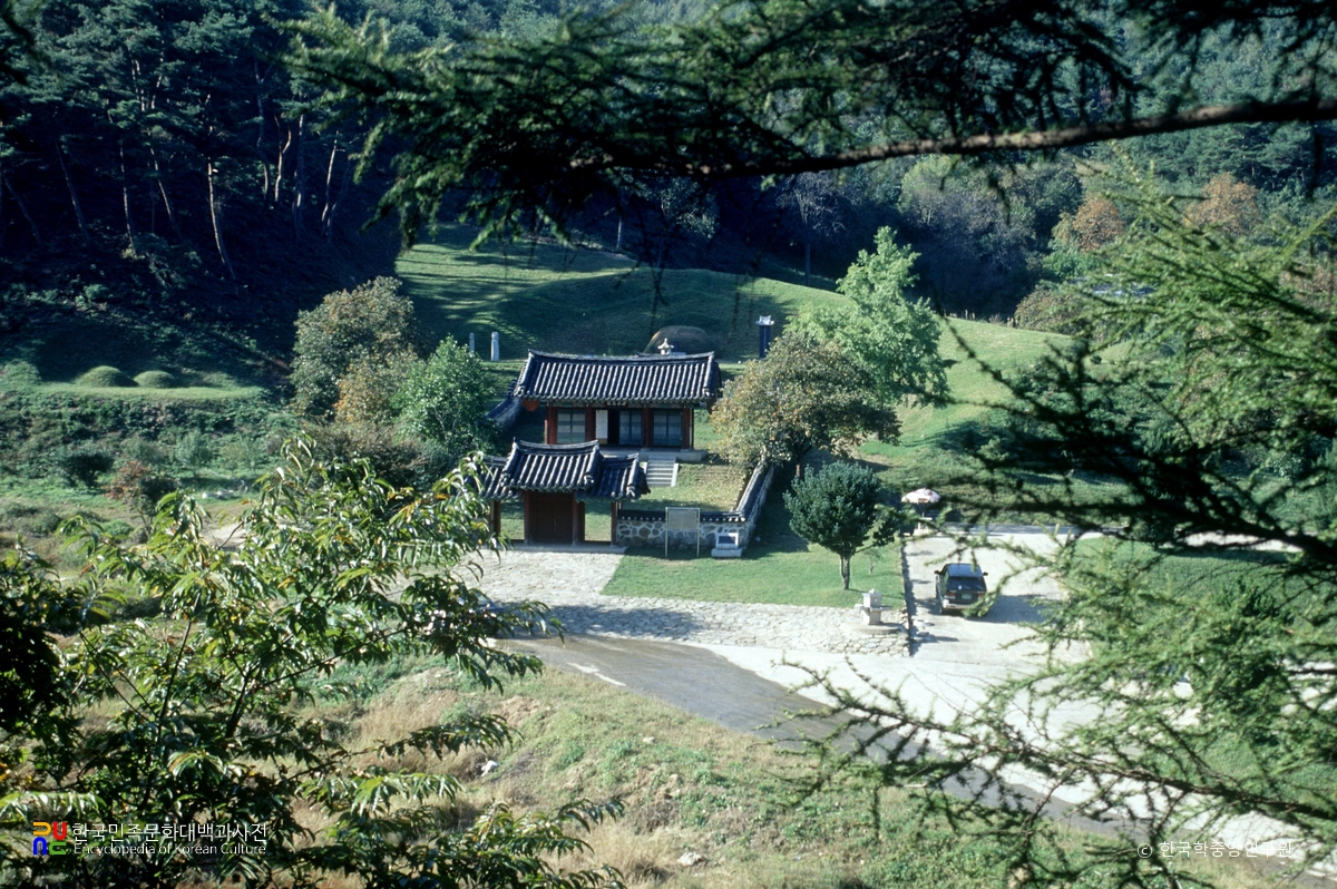 단재 신채호 사당 및 묘소