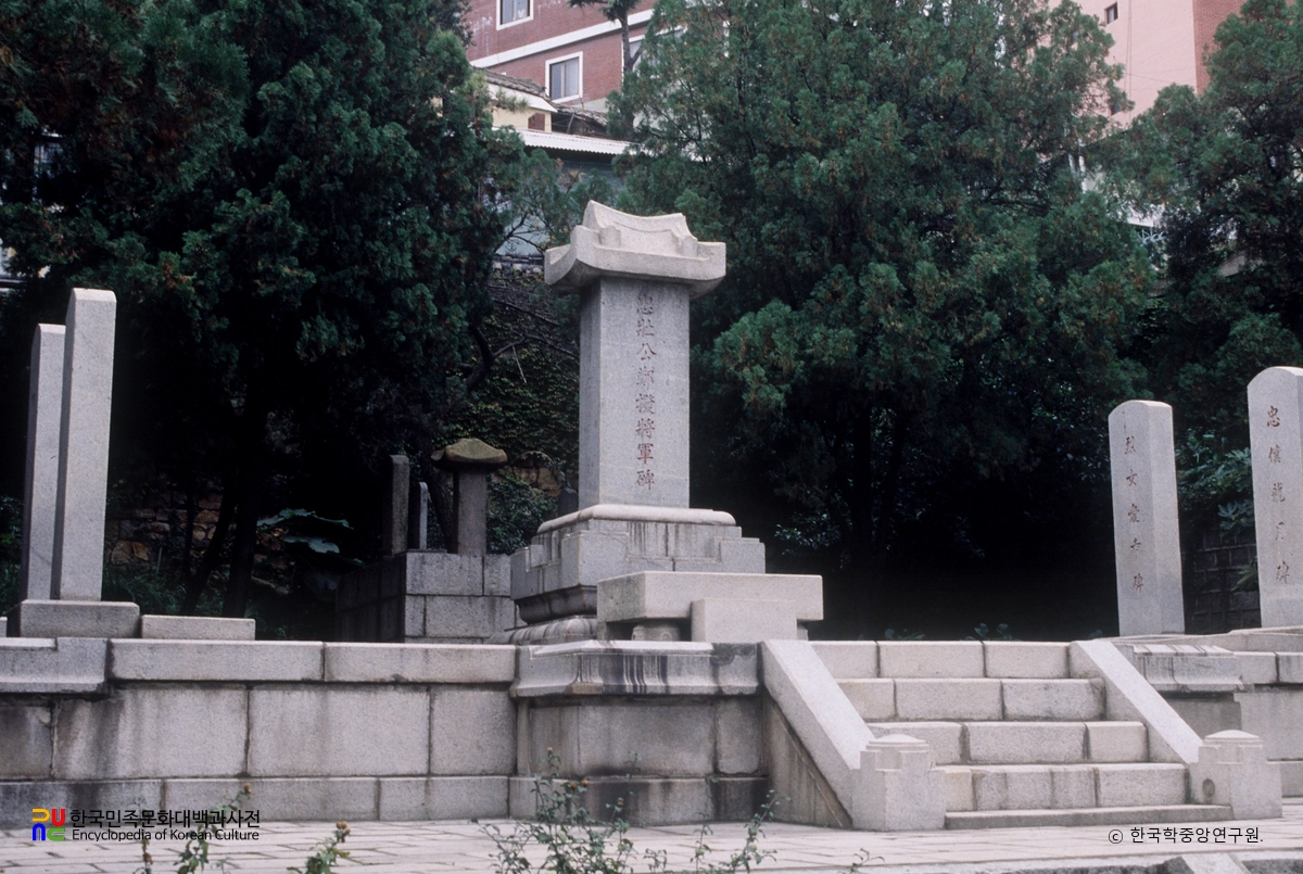부산 정발 유허비 전경