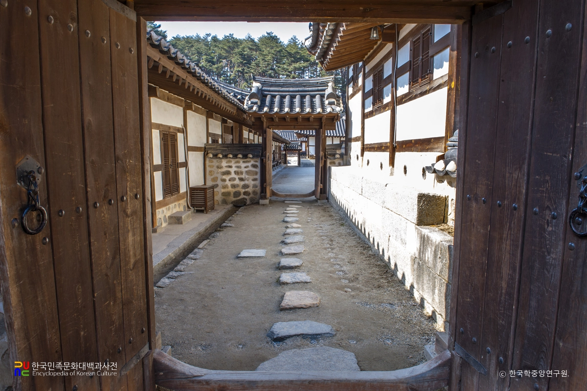 강릉 선교장 중 중문