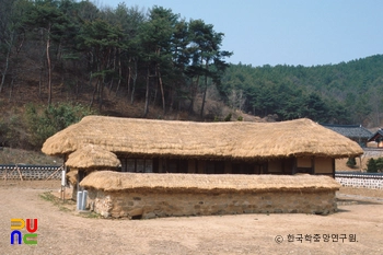 태안 이종일 선생 생가지 정면