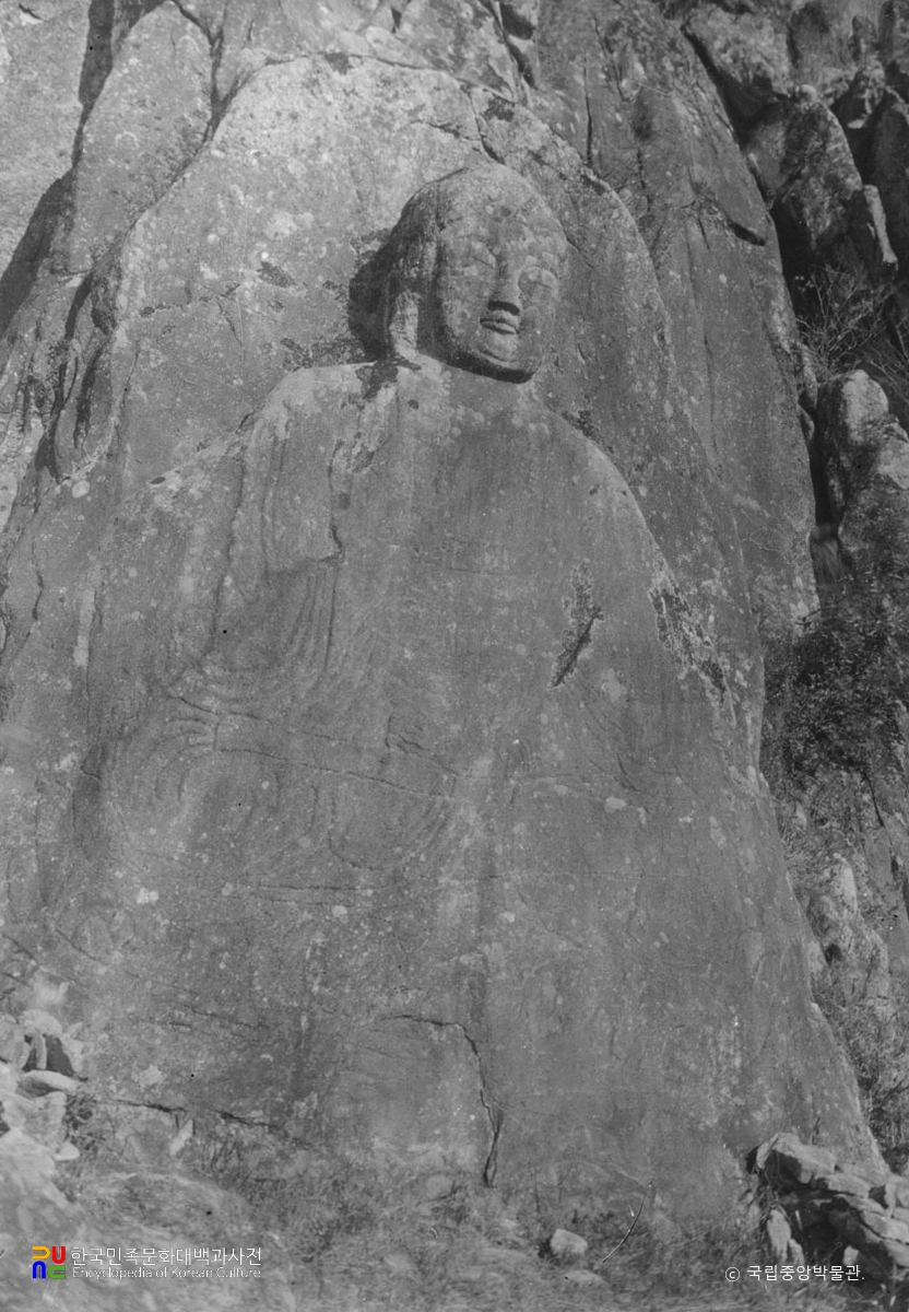 경주 남산 삼릉계 마애석가여래좌상