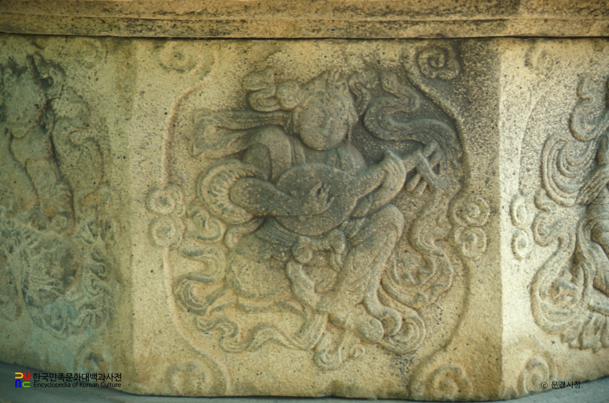 문경 봉암사 지증대사탑