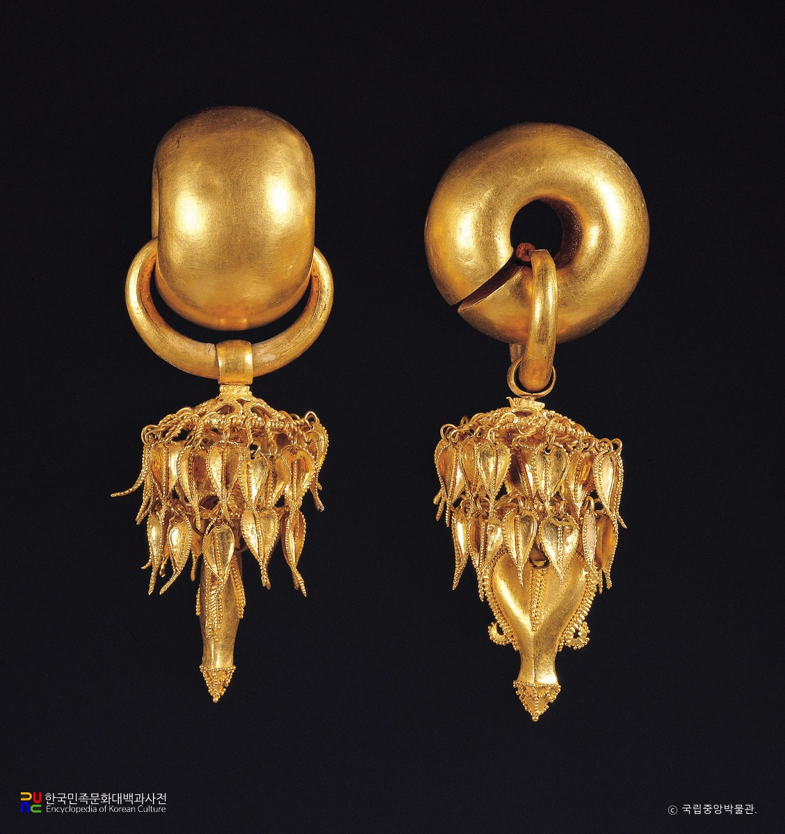 경주 황오동 금귀걸이