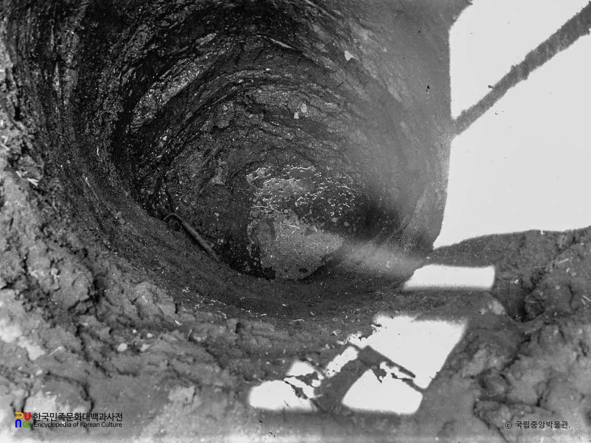평안남도 대동군 낙랑토성 내 우물