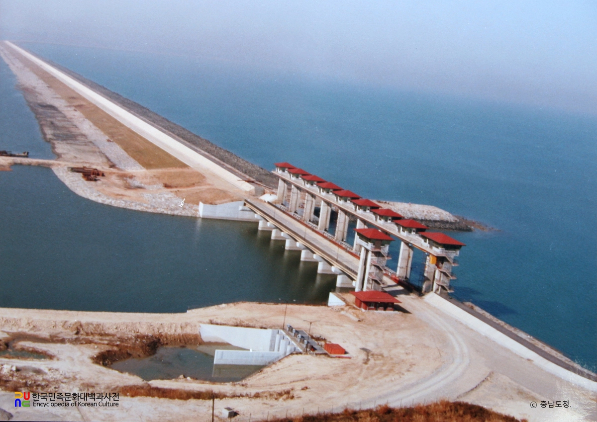 방조제