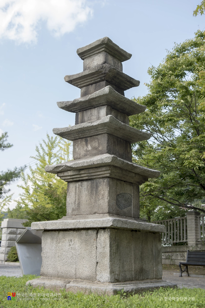 원주 일산동 오층석탑 전경