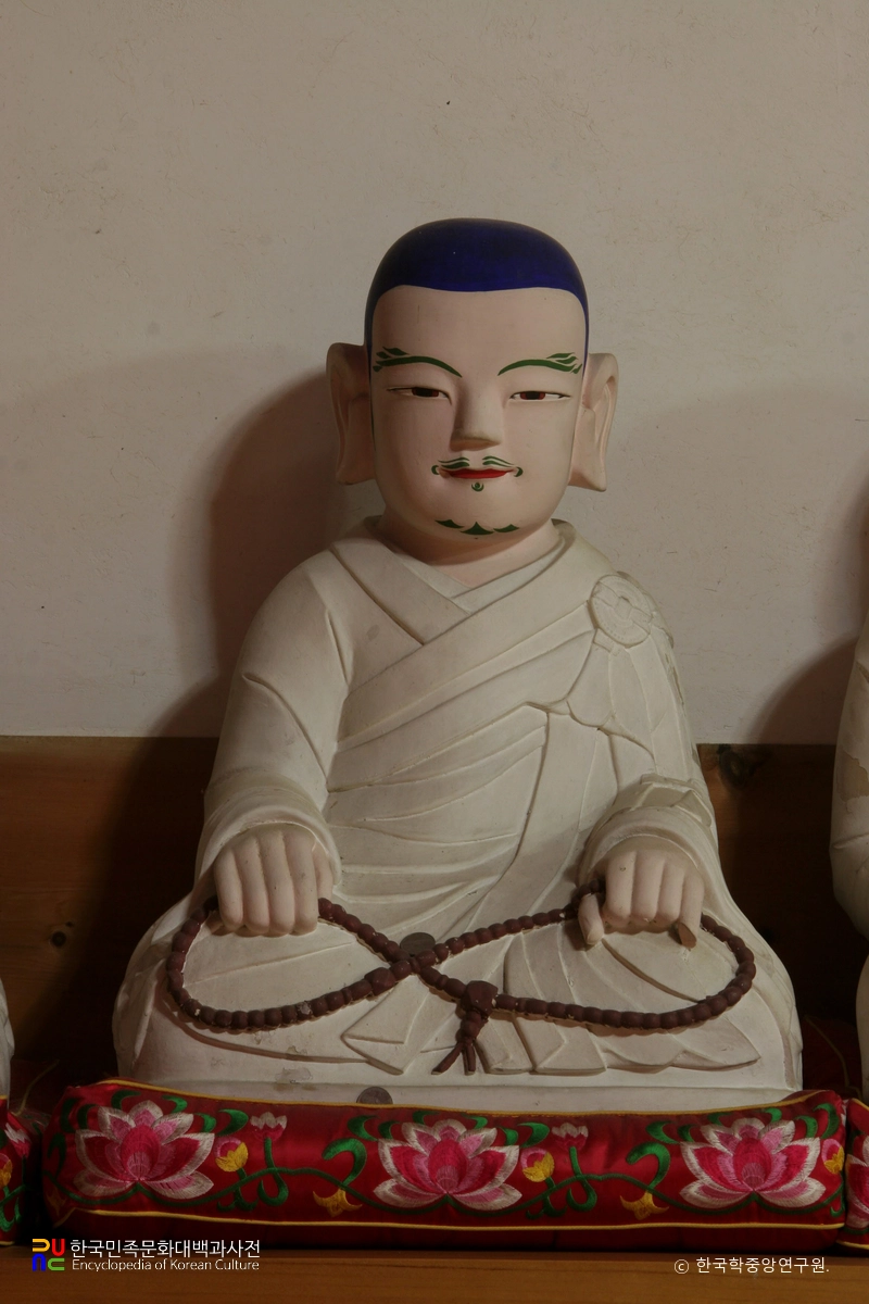청도 덕사 영산전 석조여래삼존상 및 십육나한상