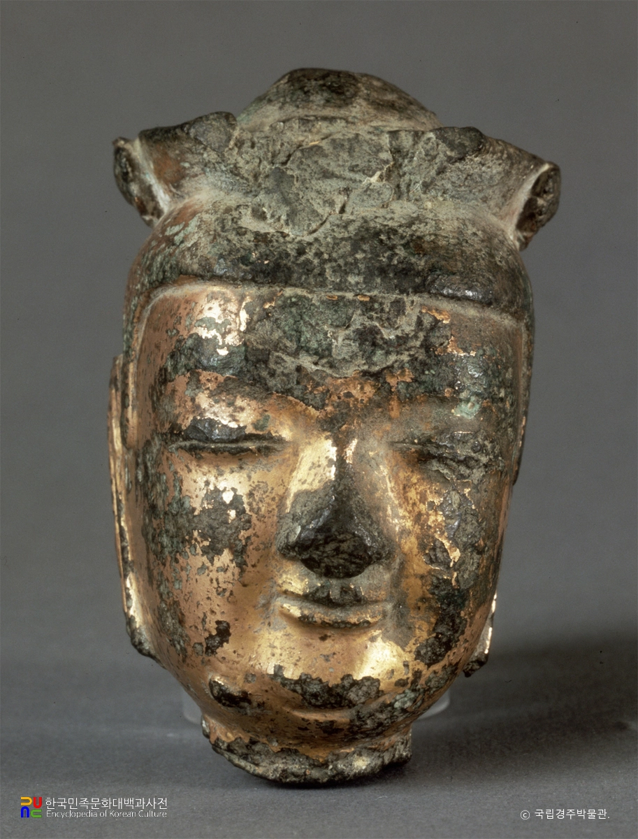 황룡사지 출토 보살두