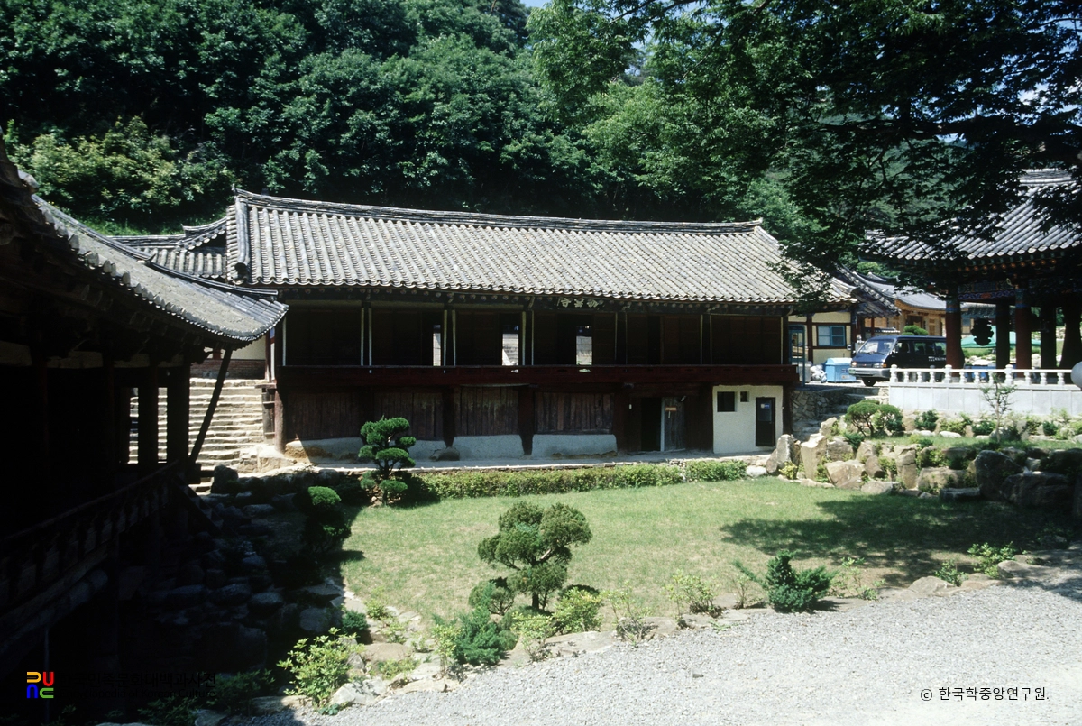 의성 고운사 우화루 전경