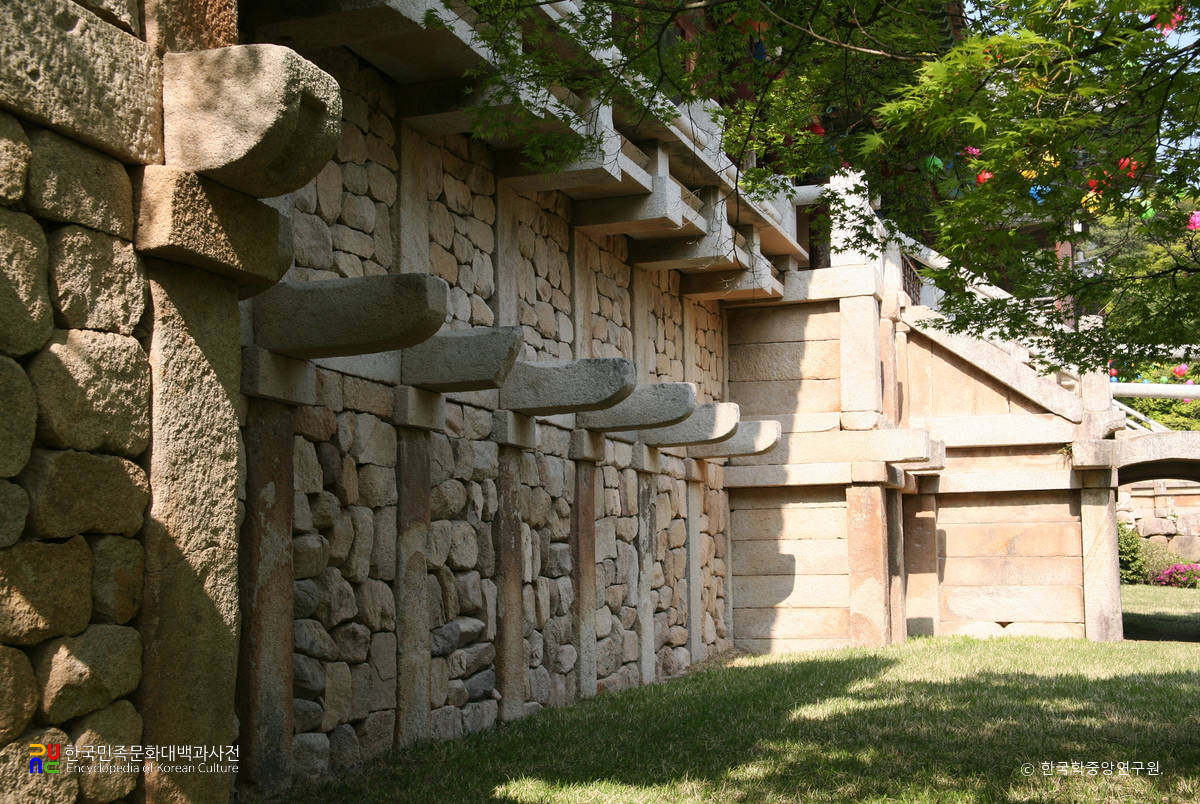 경주 불국사 가구식 석축 중 연화교와 칠보교 좌측 부근 석축