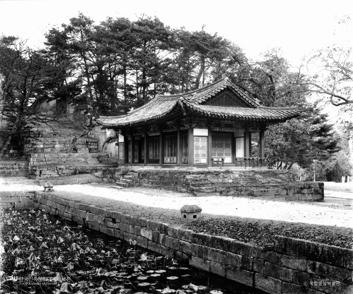 창덕궁 후원 영화당