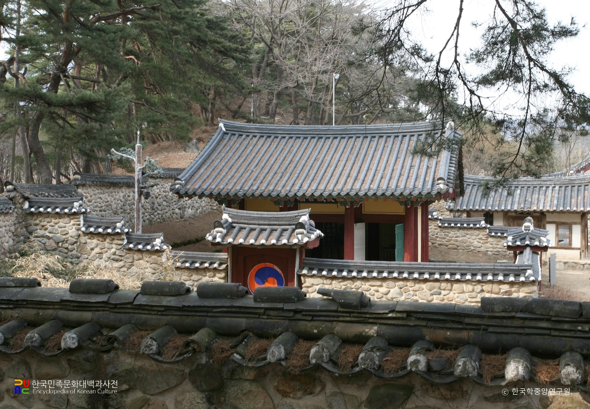 영주 소수서원 문성공묘 정면