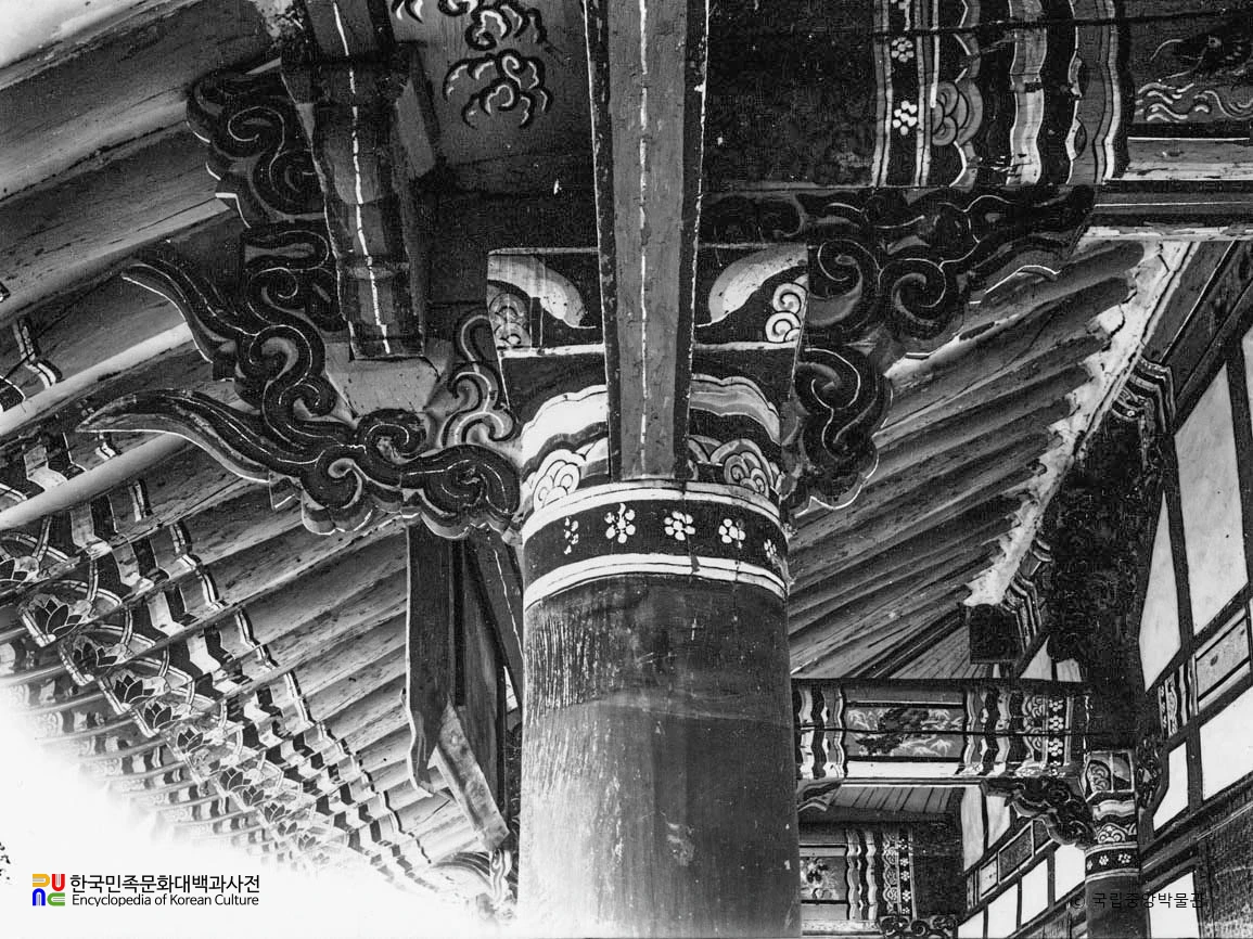 진주향교 대성전 공포