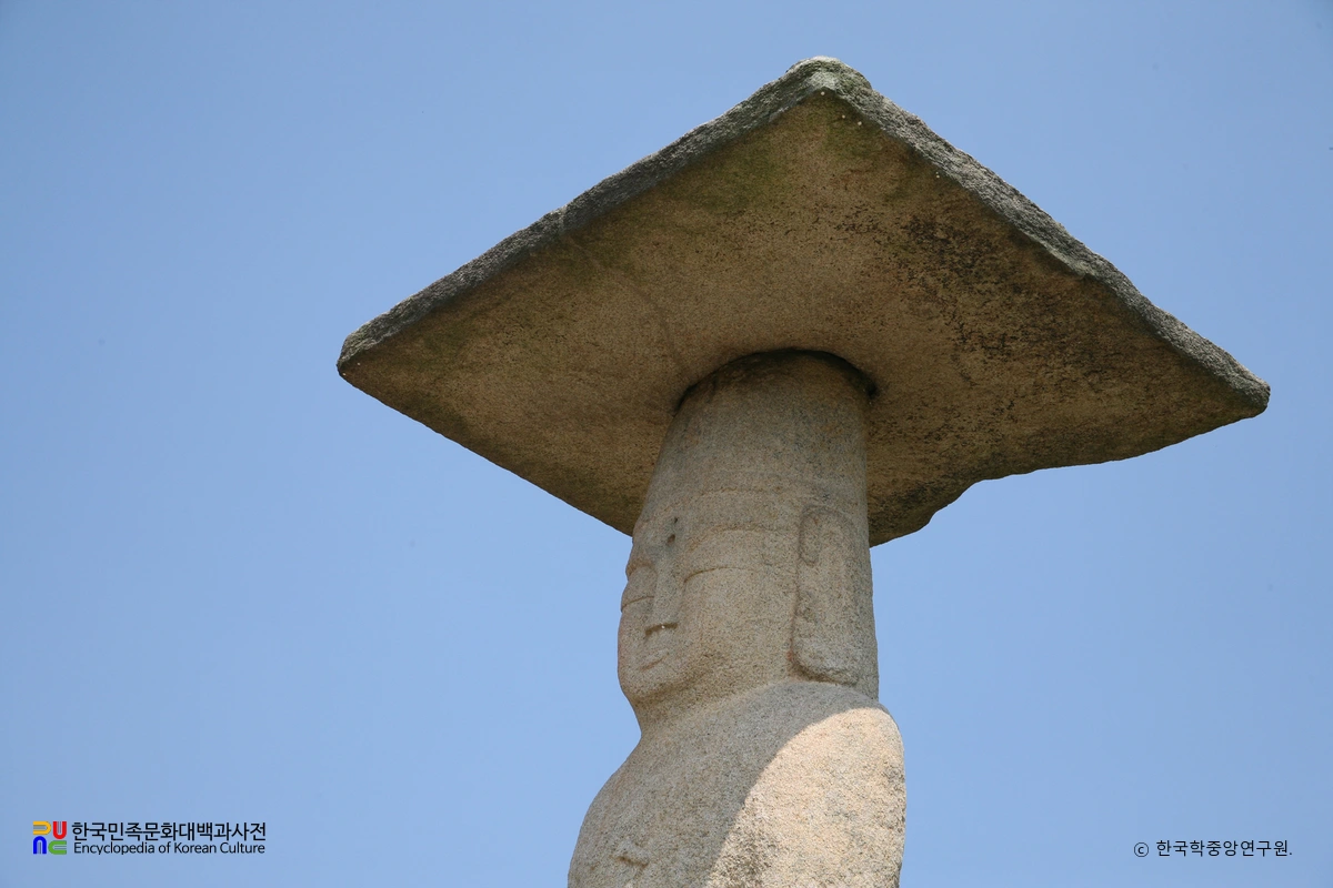 당진 안국사지 석조여래삼존입상 / 본존 머리 부분