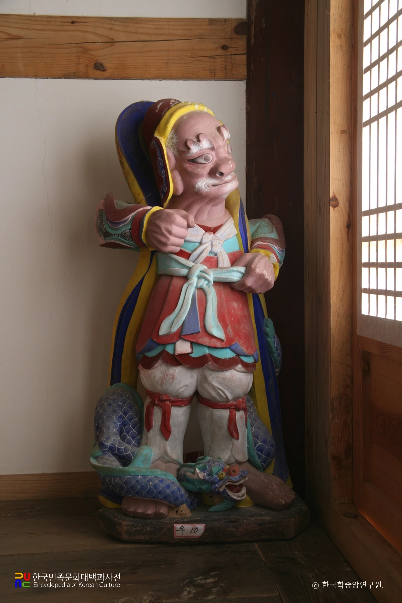 장안사 응진전 석조석가삼존십육나한상 / 인왕상