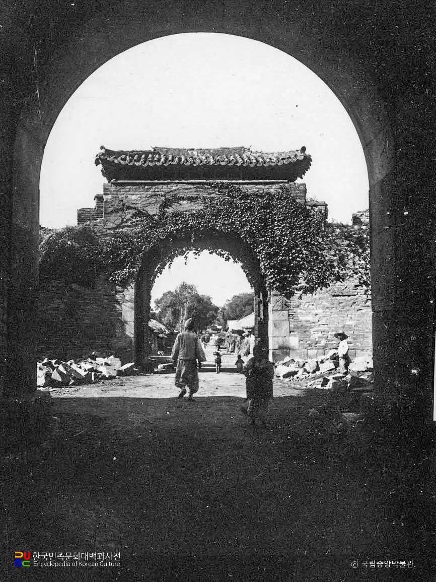 수원 화성 장안문 외옹성문